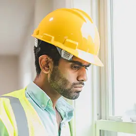 من نحن worker 3